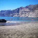 Luxury Apt. With Stunning Sea View Apartmán *