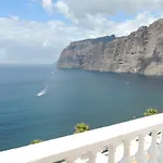 Luxury Apt. With Stunning Sea View *