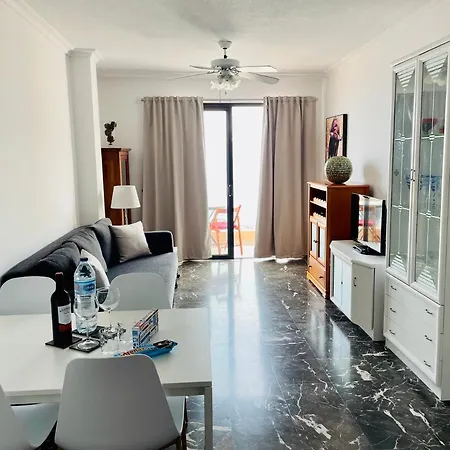 Luxury Apt. With Stunning Sea View 阿坎提拉德洛斯基