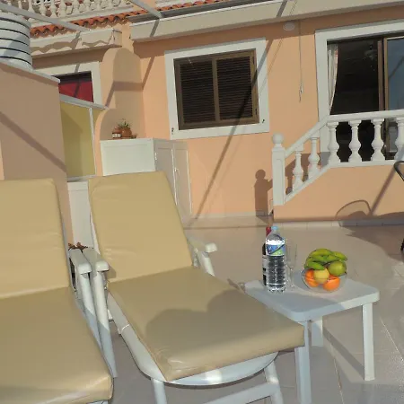 Luxury Apt. With Stunning Sea View * 阿坎提拉德洛斯基