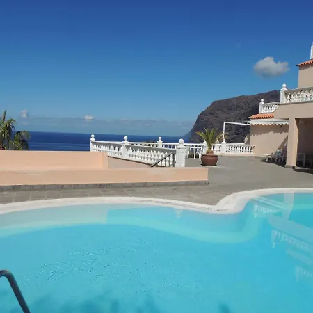 Luxury Apt. With Stunning Sea View Apartmán *