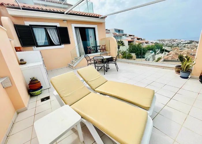 Luxury Apt. With Stunning Sea View *