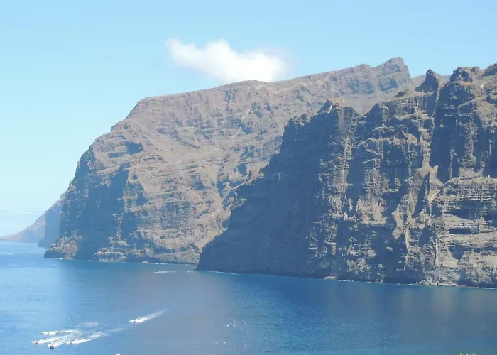 Luxury Apt. With Stunning Sea View Apartment