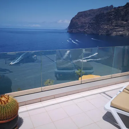 Luxury Apt. With Stunning Sea View