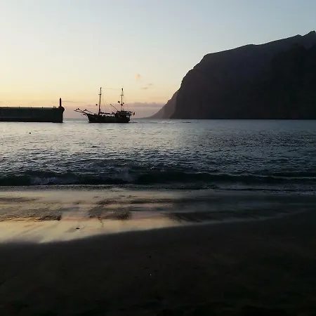 Luxury Apt. With Stunning Sea View * Acantilado de los Gigantes