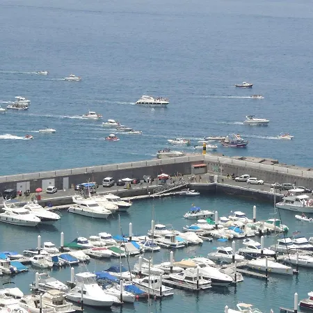 Apartment Luxury Apt. With Stunning Sea View
