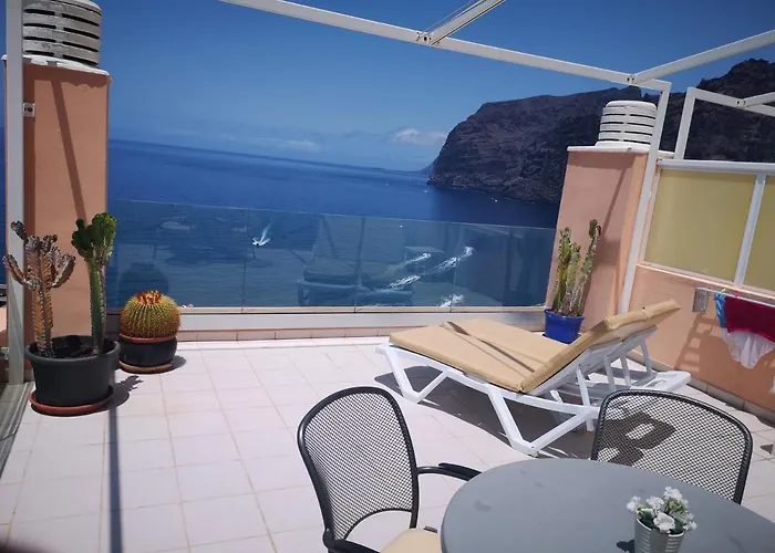 Luxury Apt. With Stunning Sea View *