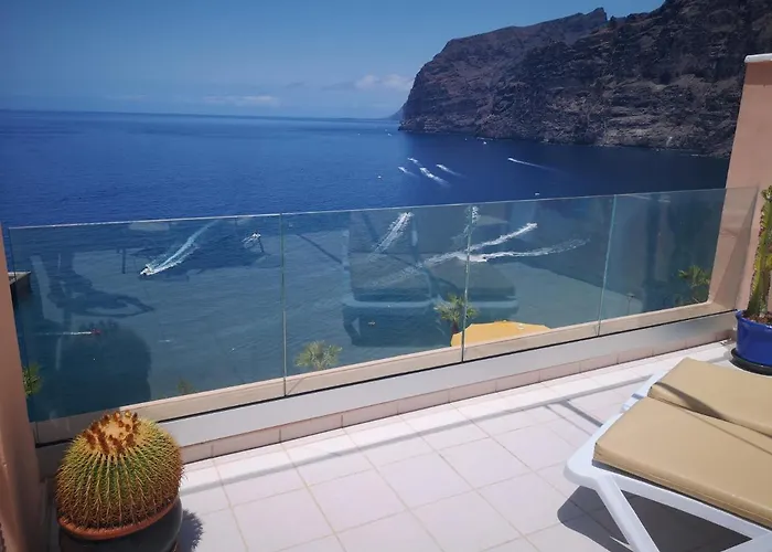 Luxury Apt. With Stunning Sea View