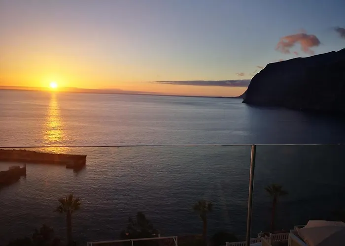 Luxury Apt. With Stunning Sea View Апартаменты *