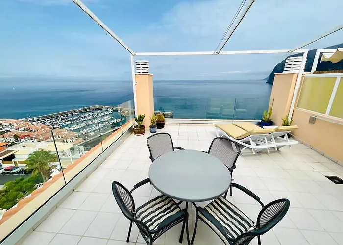 Luxury Apt. With Stunning Sea View Apartmán *