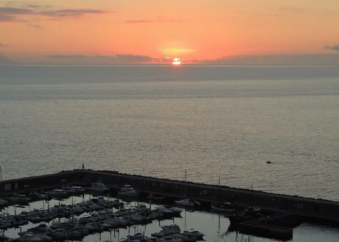 Luxury Apt. With Stunning Sea View *