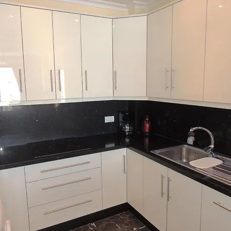 Luxury Apt. With Stunning Sea View